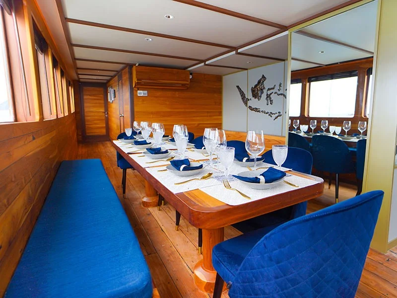 Lamain Voyage Phinisi - Luxury Phinisi Komodo Charter 2026